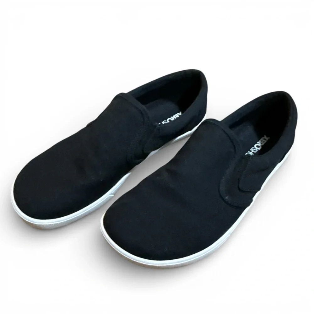 EUC - Xero Shoes Dillon Canvas Slip-on Iconic, Low Profile Sneaker - Size 8.5